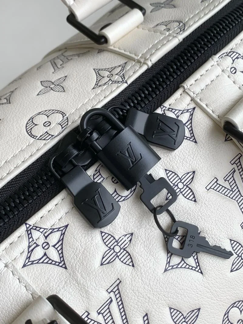 Affordable Louis Vuitton Travel Bags 42210