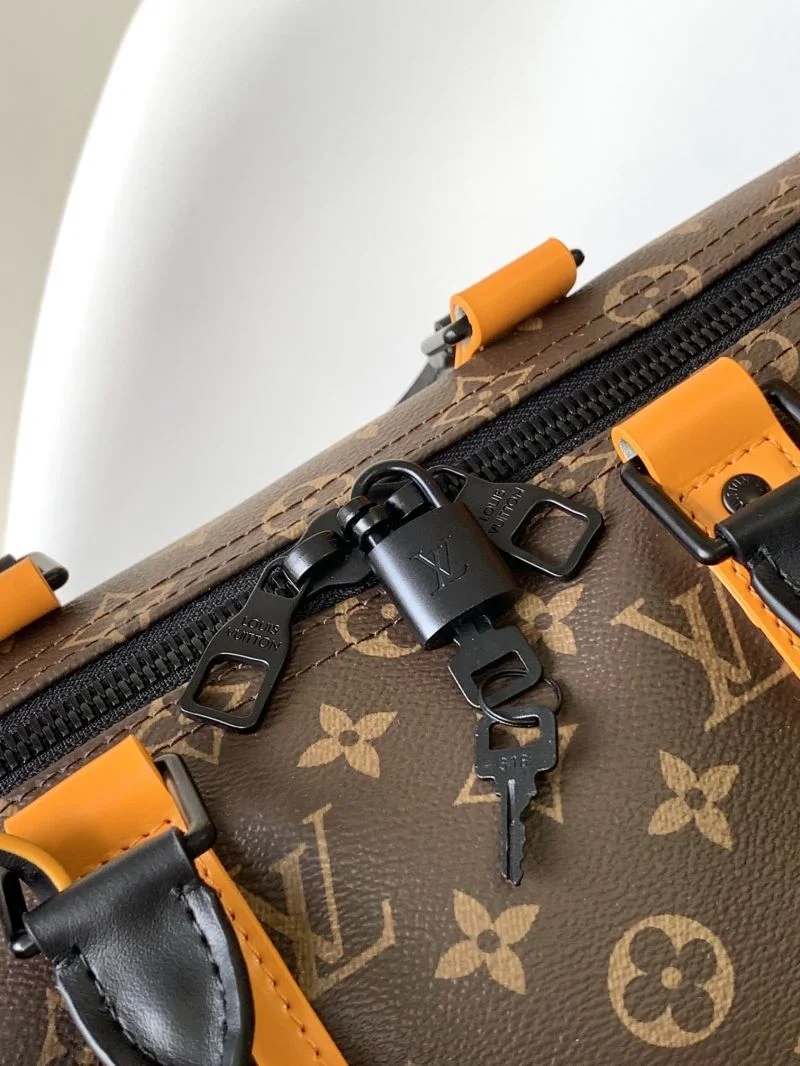 Comfortable Louis Vuitton Travel Bags 42164