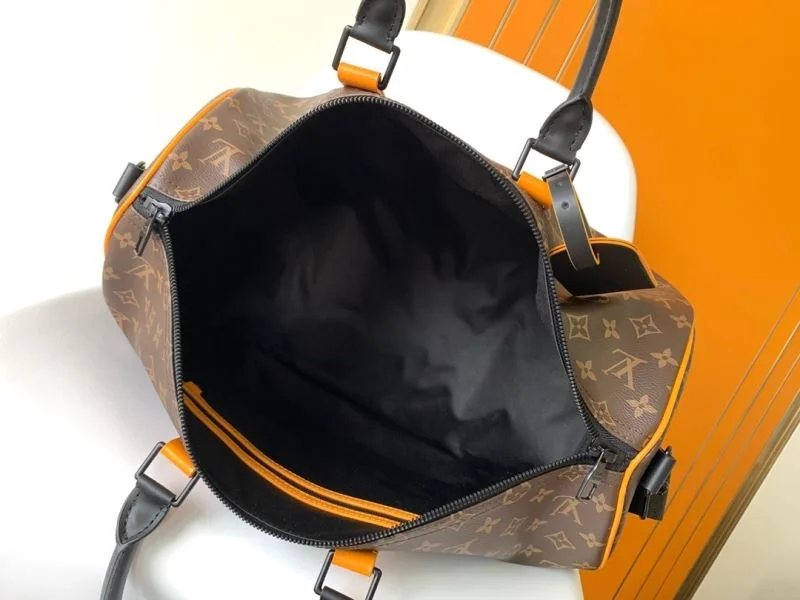 Comfortable Louis Vuitton Travel Bags 42164