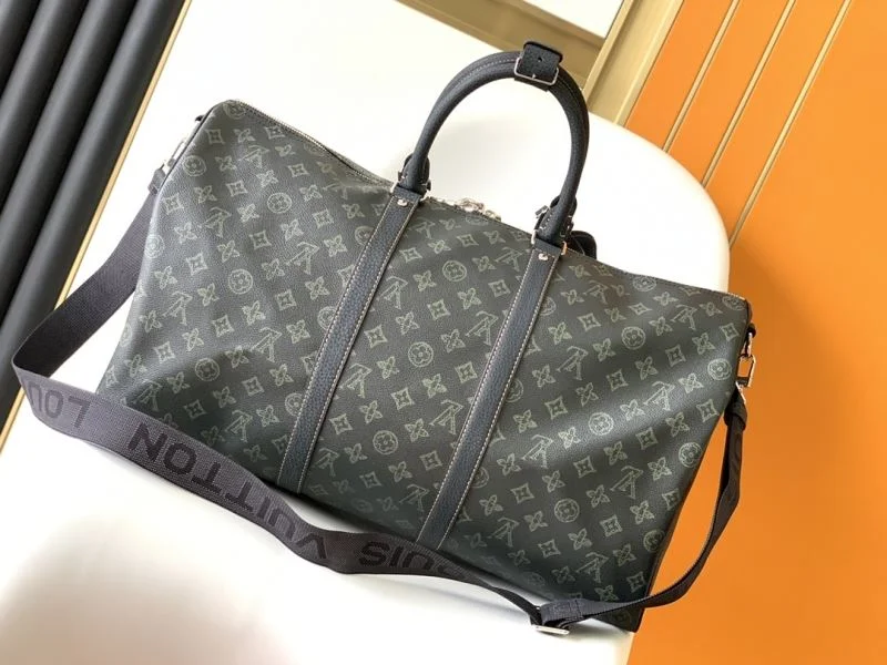 Neat Louis Vuitton Travel Bags 42169