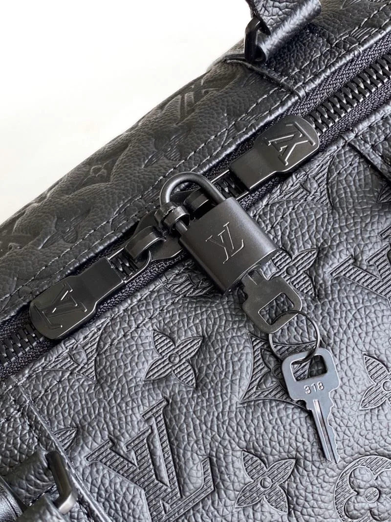Louis Vuitton Travel Bags Unisex 42212