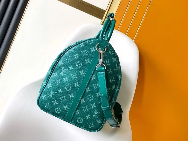 Unisex Louis Vuitton Travel Bags 42208