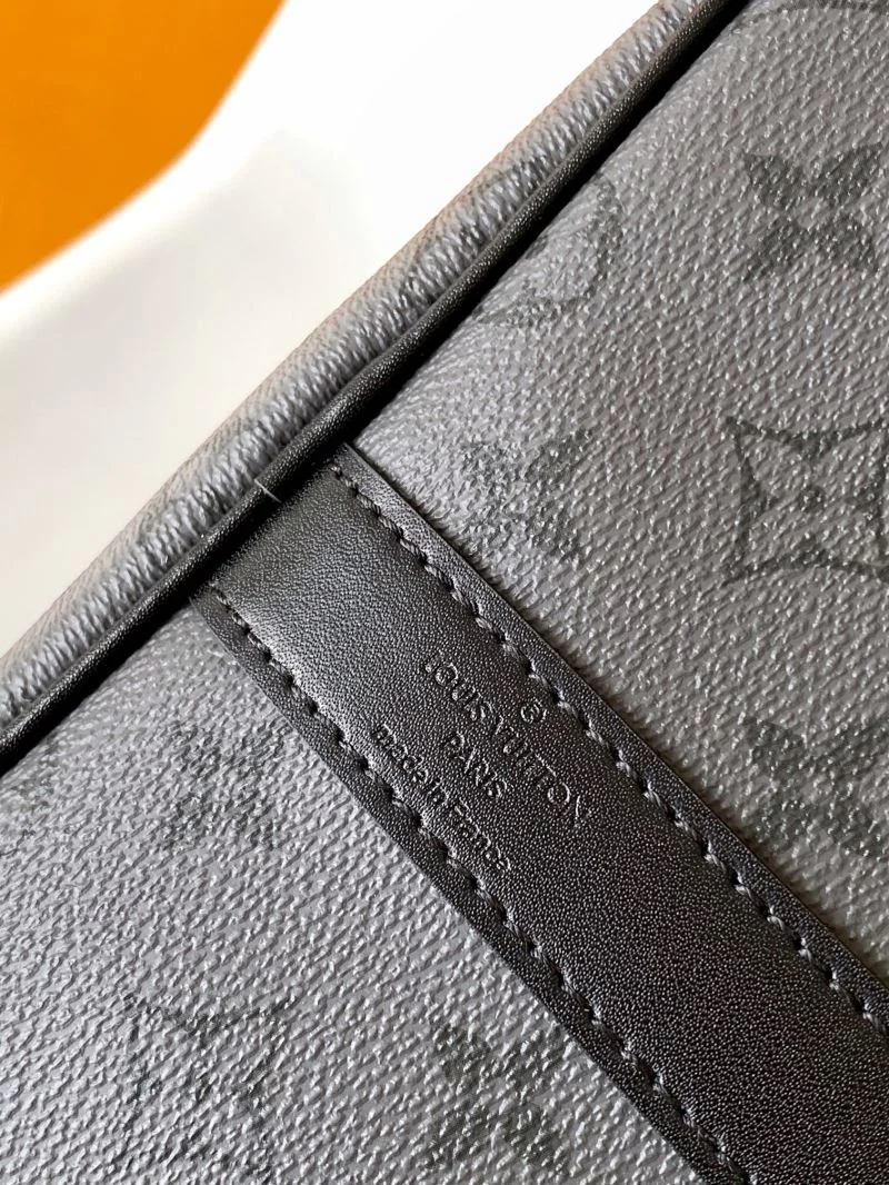 Louis Vuitton Travel Bags SmartChoice 42198