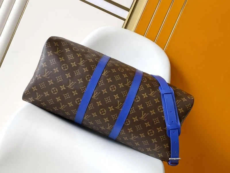 Lightweight Louis Vuitton Travel Bags 42181