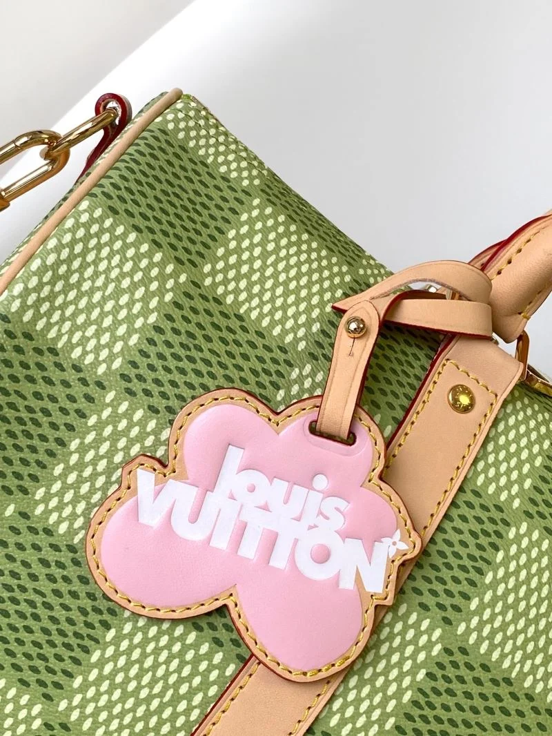 Compact Louis Vuitton Travel Bags 42149