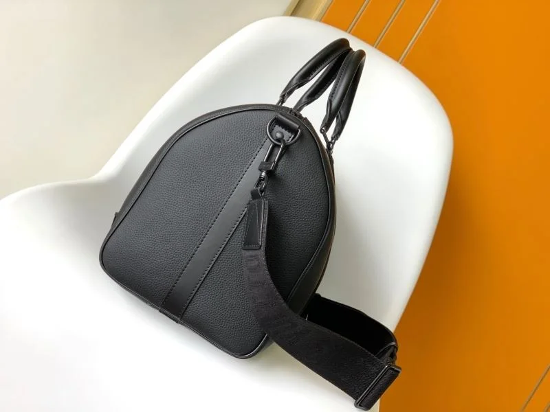 Versatile Louis Vuitton Travel Bags 42143