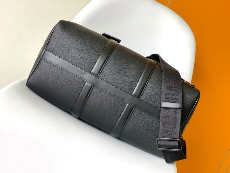 Versatile Louis Vuitton Travel Bags 42143