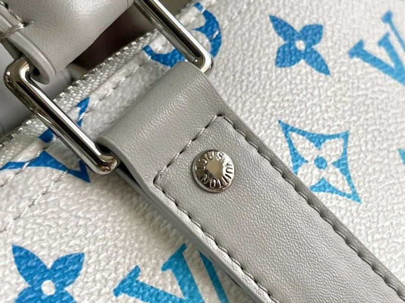 Tailored Louis Vuitton Travel Bags 42180