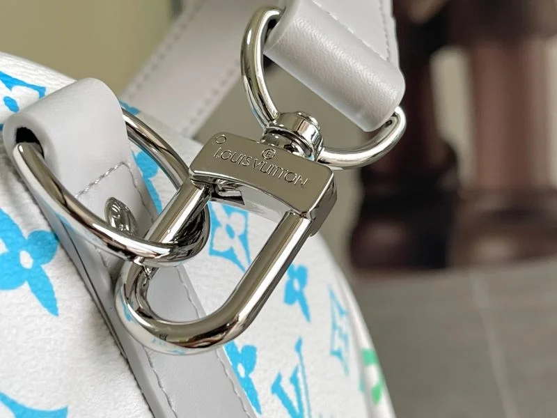 Tailored Louis Vuitton Travel Bags 42180