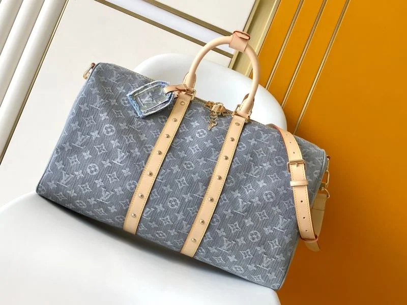 Comfortable Louis Vuitton Travel Bags 42129