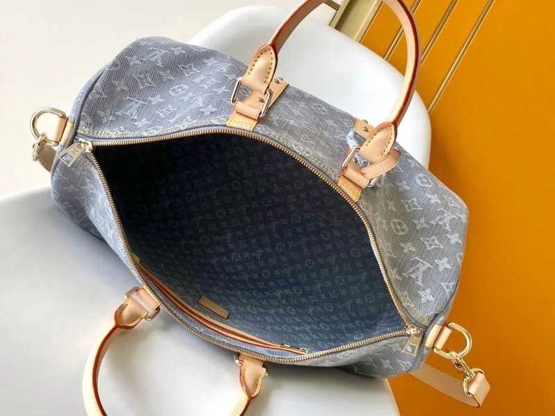 Comfortable Louis Vuitton Travel Bags 42129