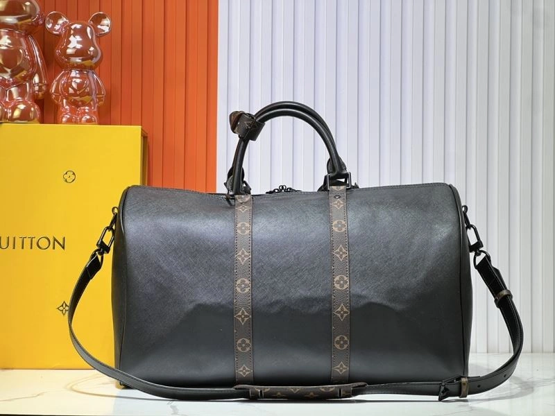 StreetReady Louis Vuitton Travel Bags 79971