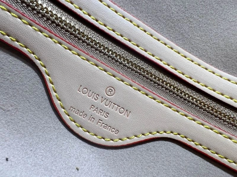 Louis Vuitton Travel Bags Supportive 79953