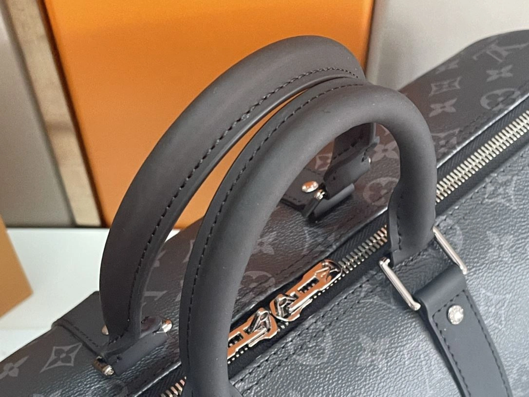 Louis Vuitton Travel Bags WrinkleFree 91787
