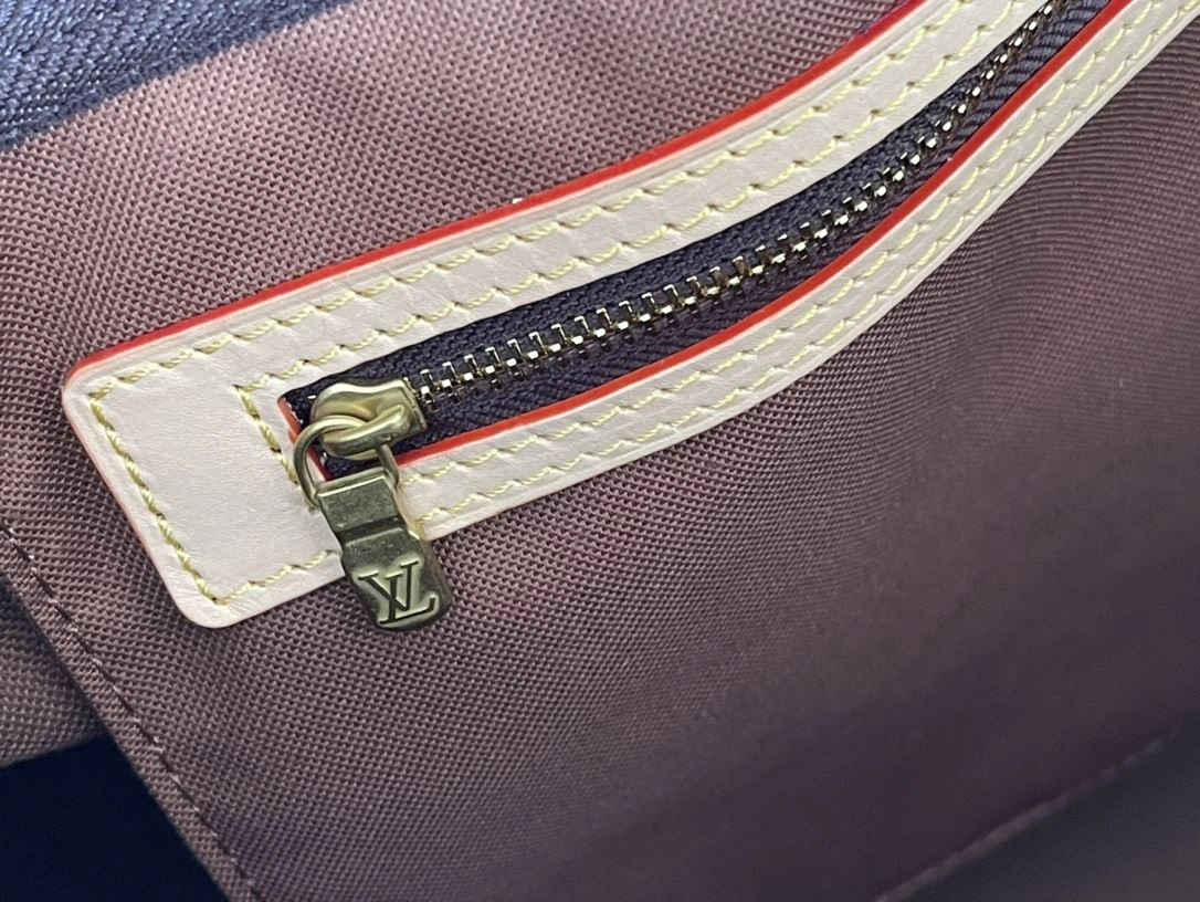 Louis Vuitton Travel Bags StreetReady 91877