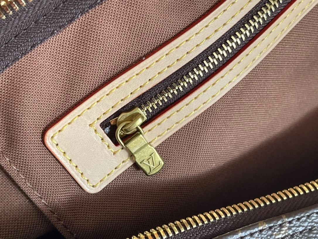 Louis Vuitton Travel Bags StreetReady 91794