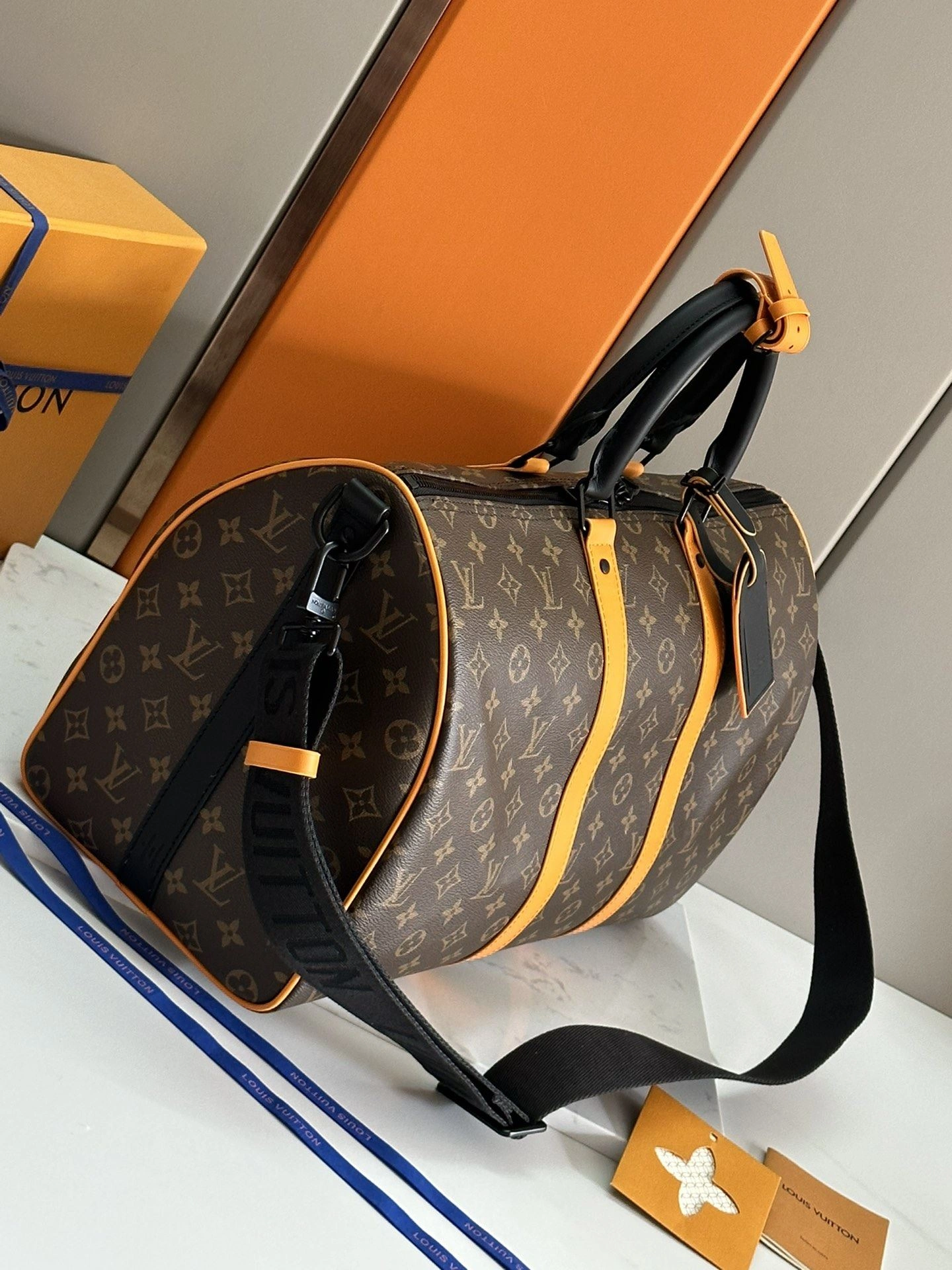 Contemporary Louis Vuitton Travel Bags 91786