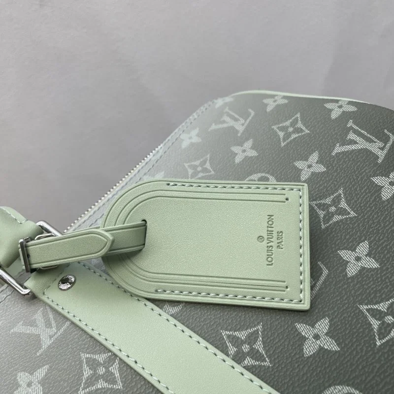 Functional Louis Vuitton Travel Bags 41674