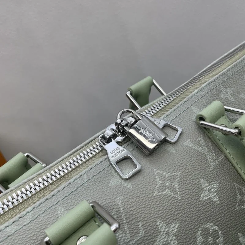 Functional Louis Vuitton Travel Bags 41674