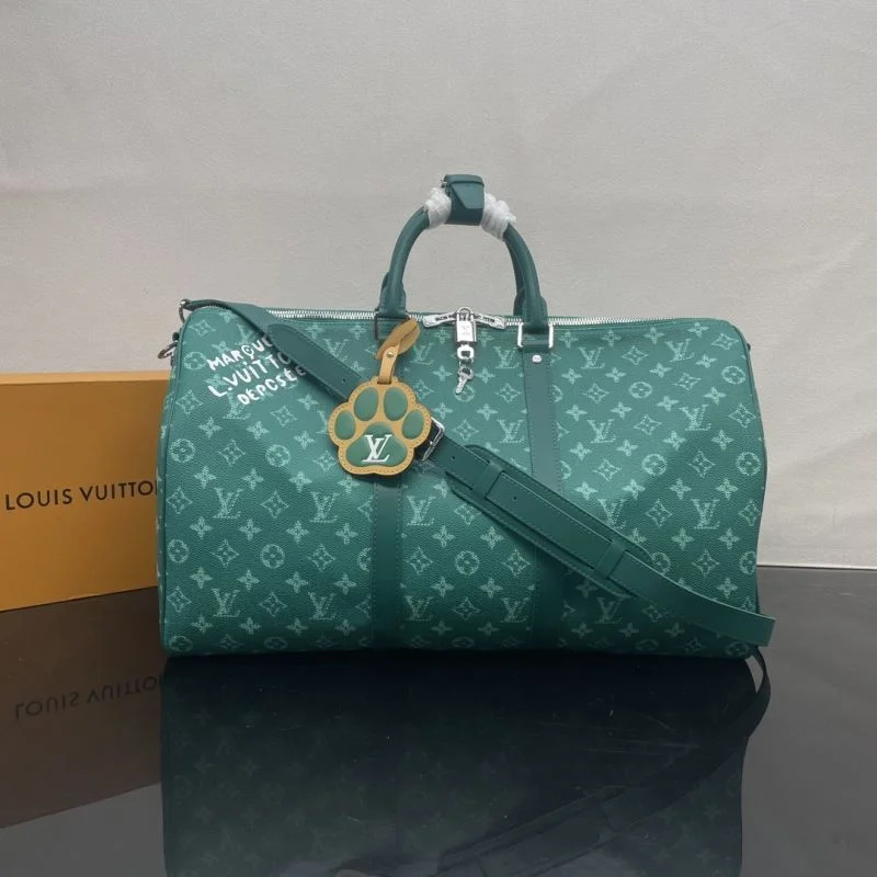 Sleek Louis Vuitton Travel Bags 41687