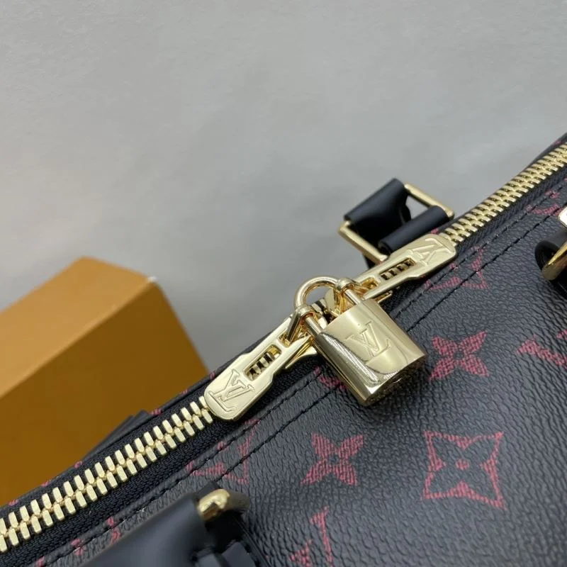 Tailored Louis Vuitton Travel Bags 41711