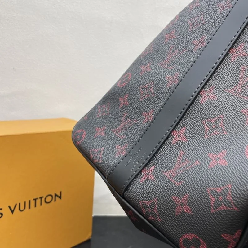 Tailored Louis Vuitton Travel Bags 41711