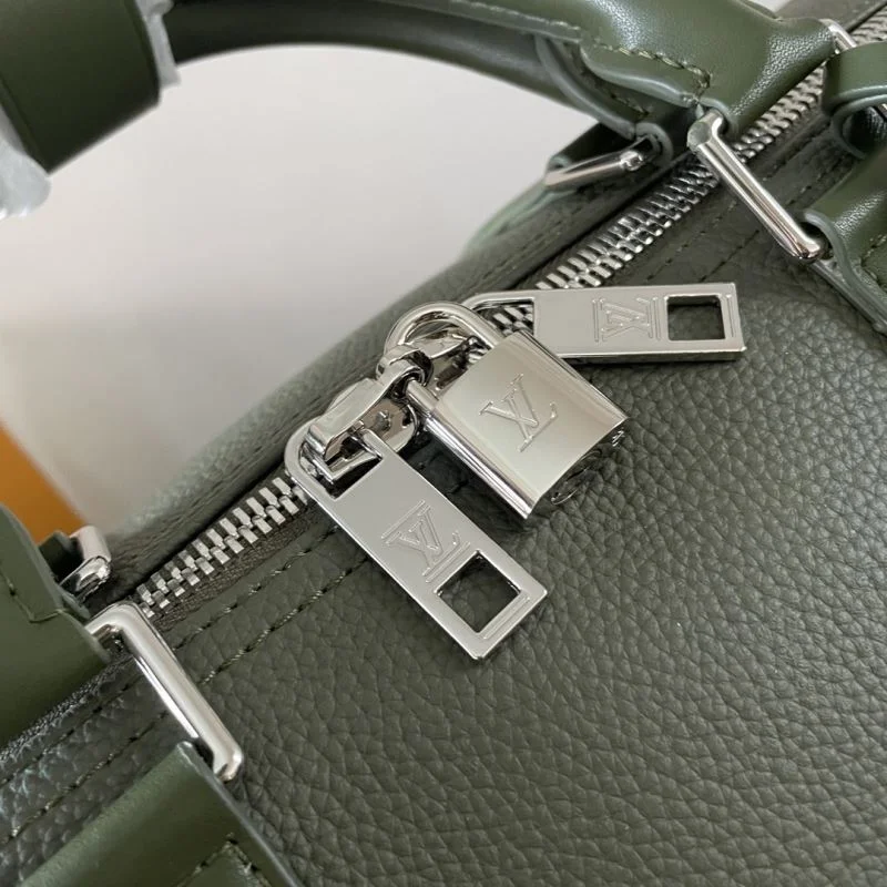ModernLook Louis Vuitton Travel Bags 41471