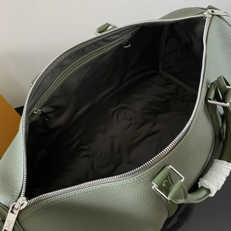 ModernLook Louis Vuitton Travel Bags 41471