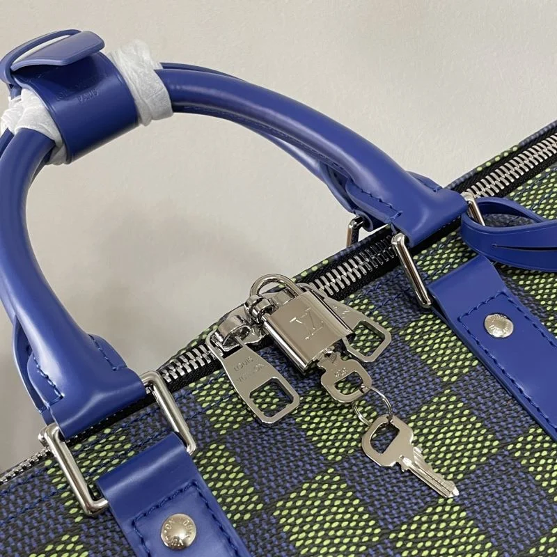 Sporty Louis Vuitton Travel Bags 41466
