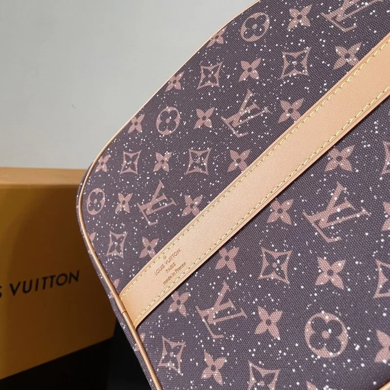 Louis Vuitton Travel Bags Neat 41454