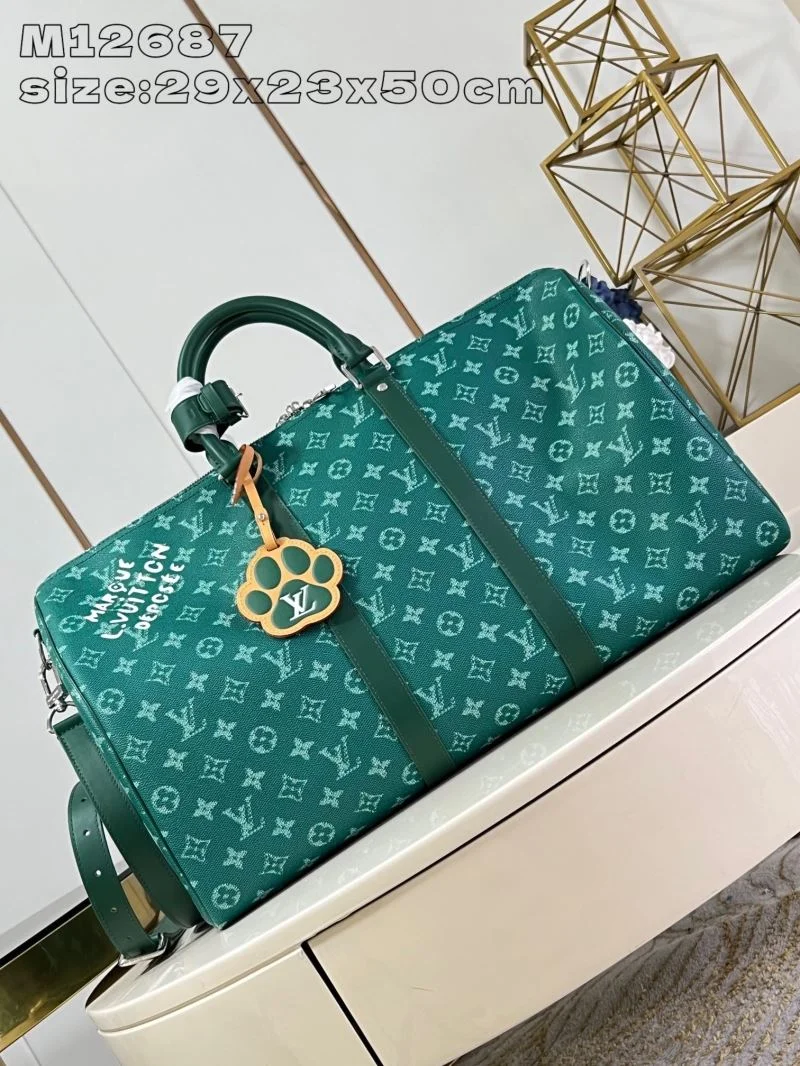 WaterResistant Louis Vuitton Travel Bags 41044