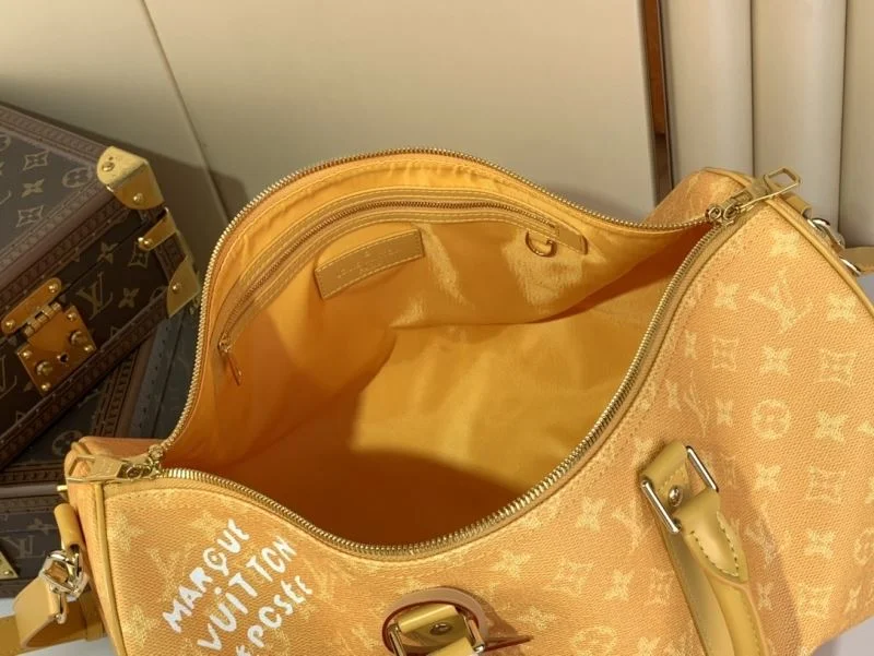 MoistureWicking Louis Vuitton Travel Bags 41002