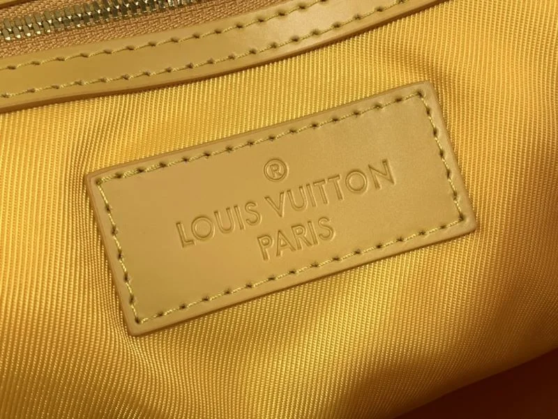 MoistureWicking Louis Vuitton Travel Bags 41002