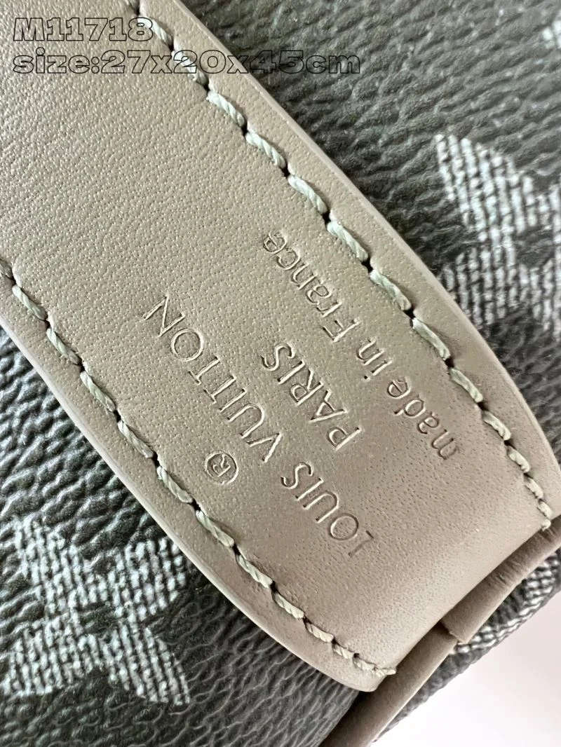 Breathable Louis Vuitton Travel Bags 40993