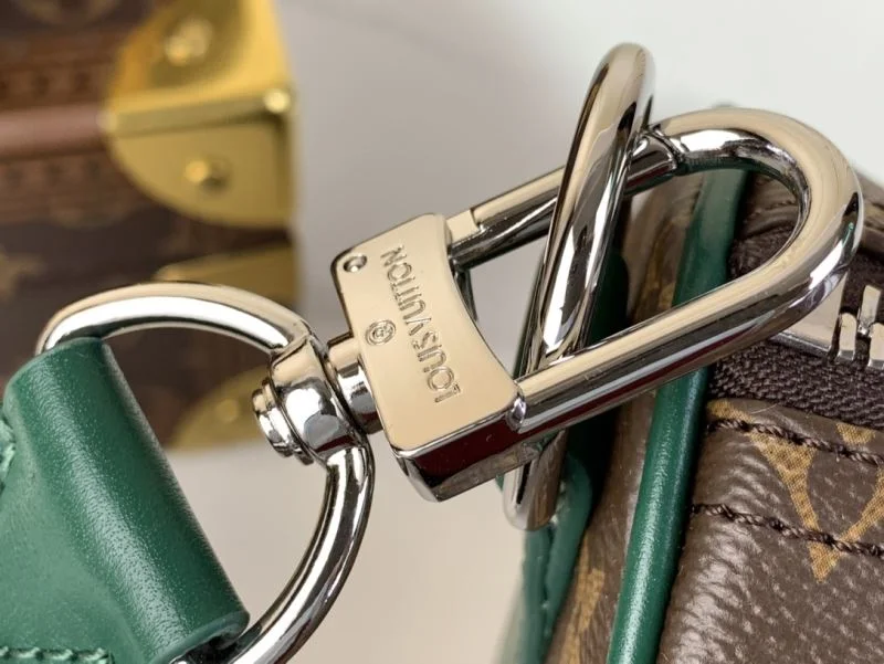 Louis Vuitton Travel Bags Chic 40988