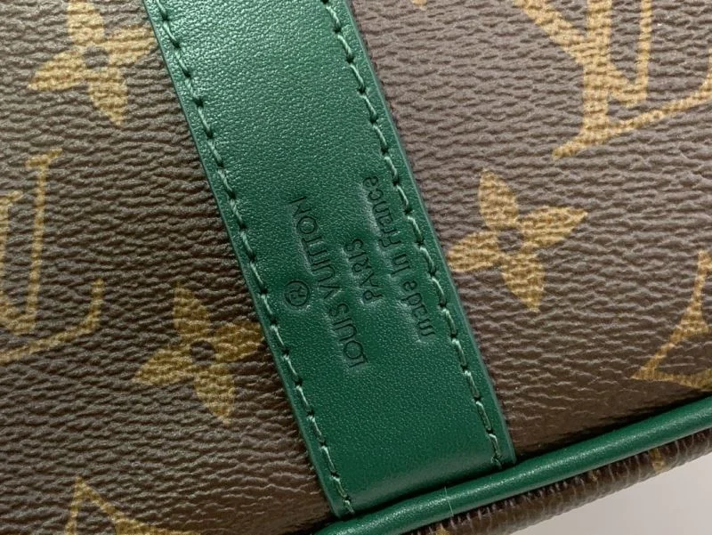 Louis Vuitton Travel Bags Chic 40988