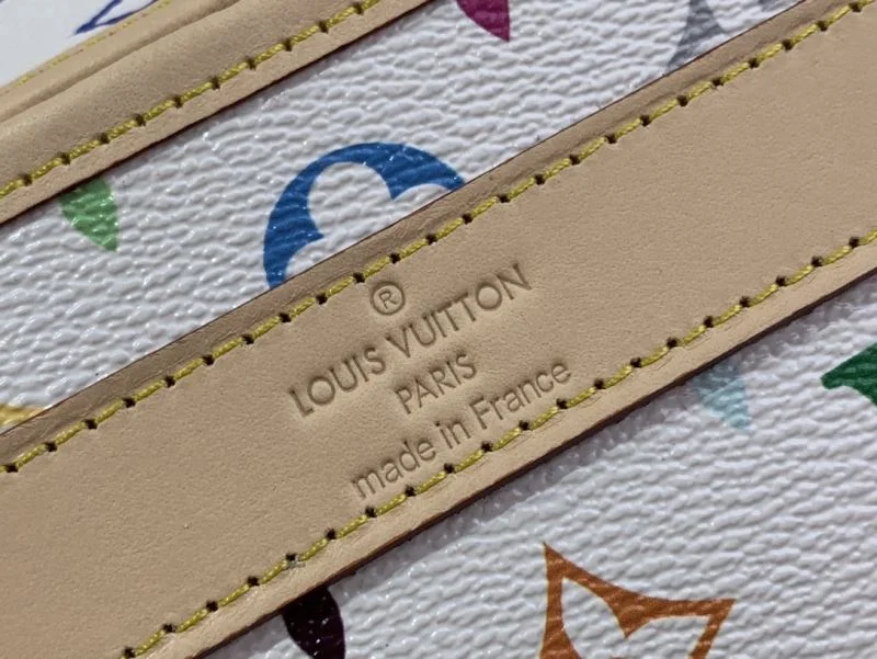 Resilient Louis Vuitton Travel Bags 40283