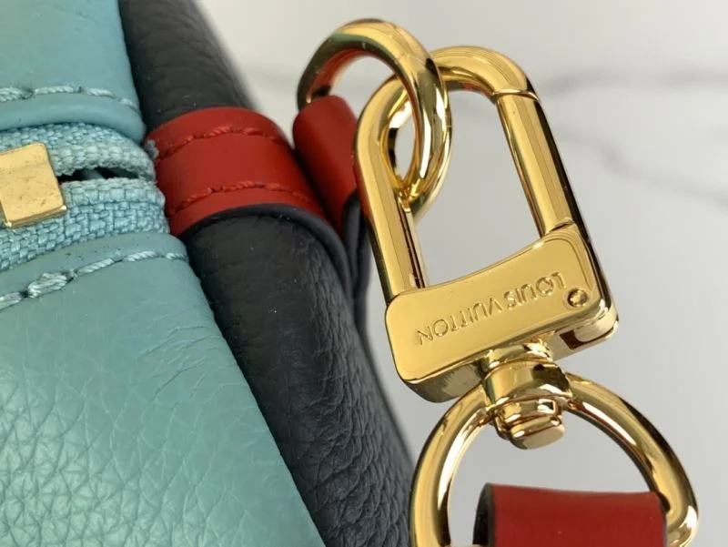 Louis Vuitton Travel Bags Elegant 40248