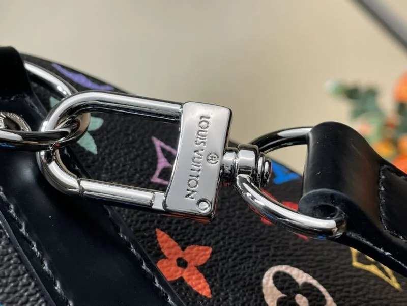 Louis Vuitton Travel Bags FreshLook 40251