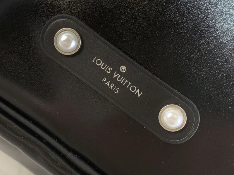 SportInspired Louis Vuitton Travel Bags 40272