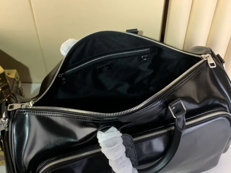 SportInspired Louis Vuitton Travel Bags 40272