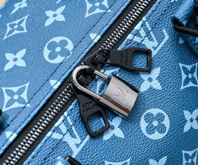Sleek Louis Vuitton Travel Bags 79139