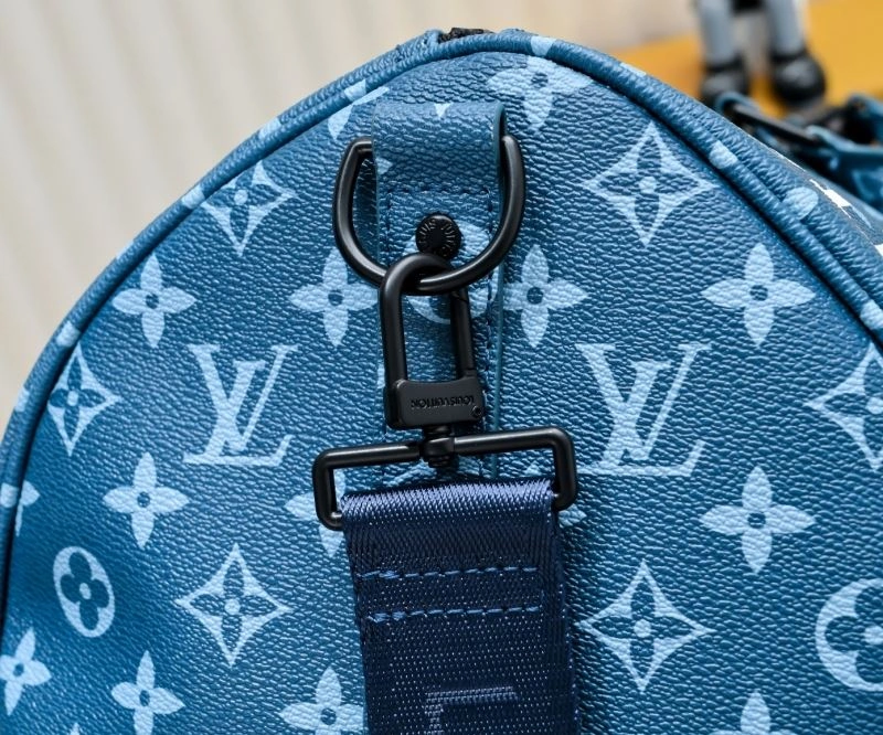 Sleek Louis Vuitton Travel Bags 79139