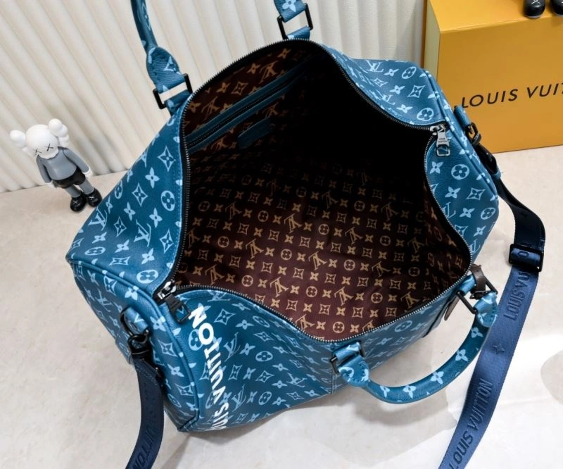 Sleek Louis Vuitton Travel Bags 79139