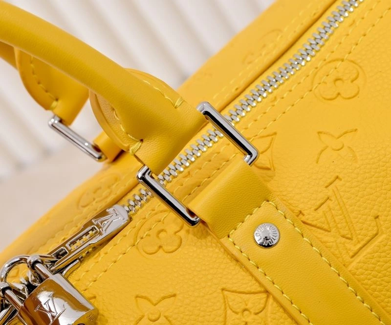 Snug Louis Vuitton Travel Bags 79144