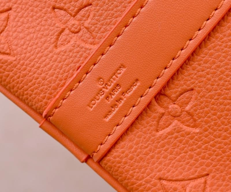 Louis Vuitton Travel Bags Stylish 79136