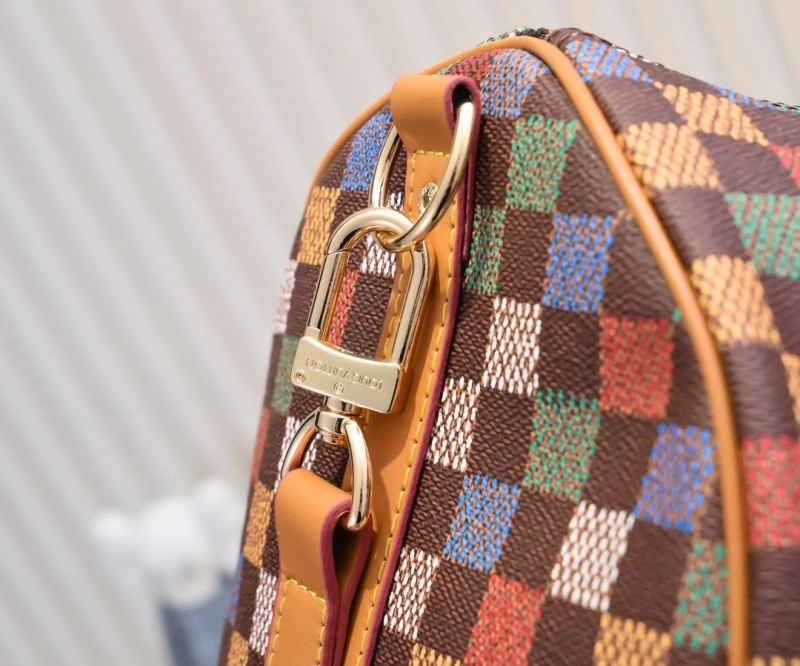Thermal Louis Vuitton Travel Bags 79134