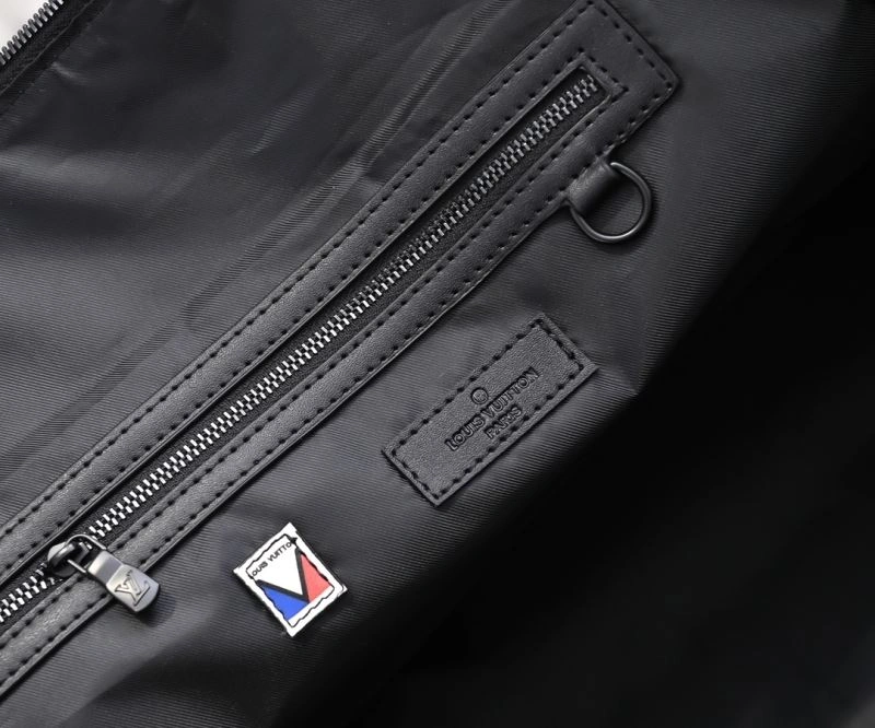 Louis Vuitton Travel Bags Efficient 79123