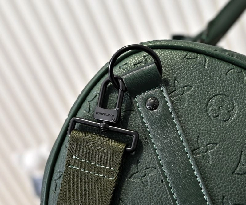 Louis Vuitton Travel Bags Stretchable 79129