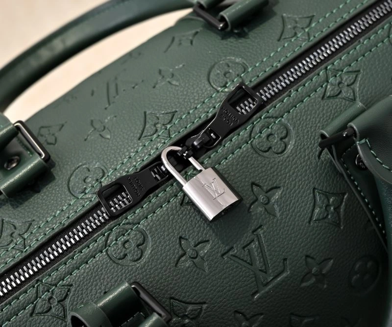 Louis Vuitton Travel Bags Stretchable 79129